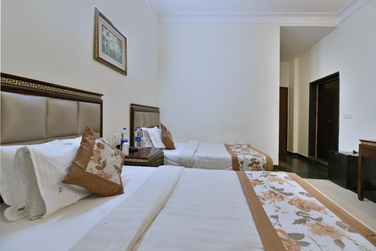 Hotel Revels By A1Rooms Neu-Delhi Exterior foto