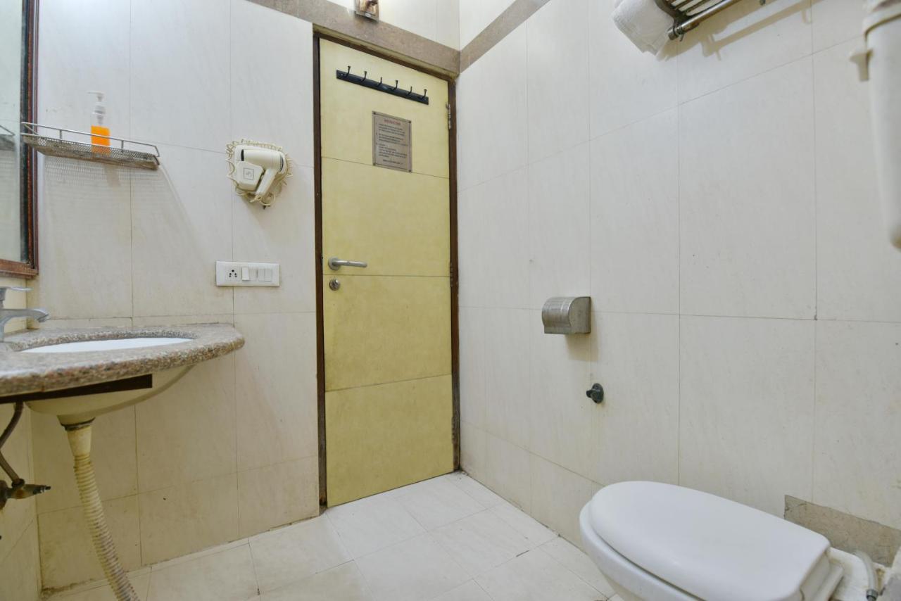 Hotel Revels By A1Rooms Neu-Delhi Exterior foto