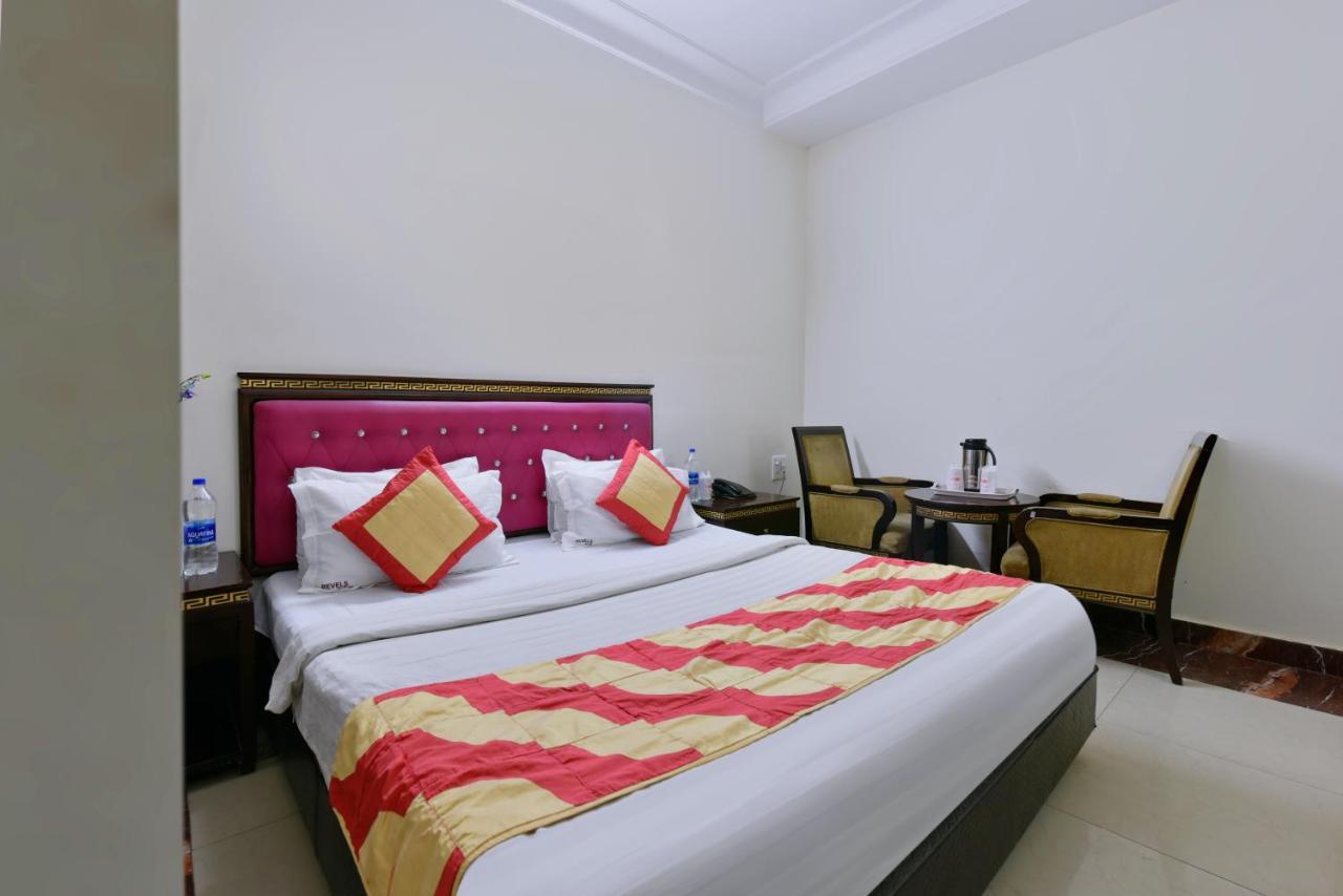 Hotel Revels By A1Rooms Neu-Delhi Exterior foto
