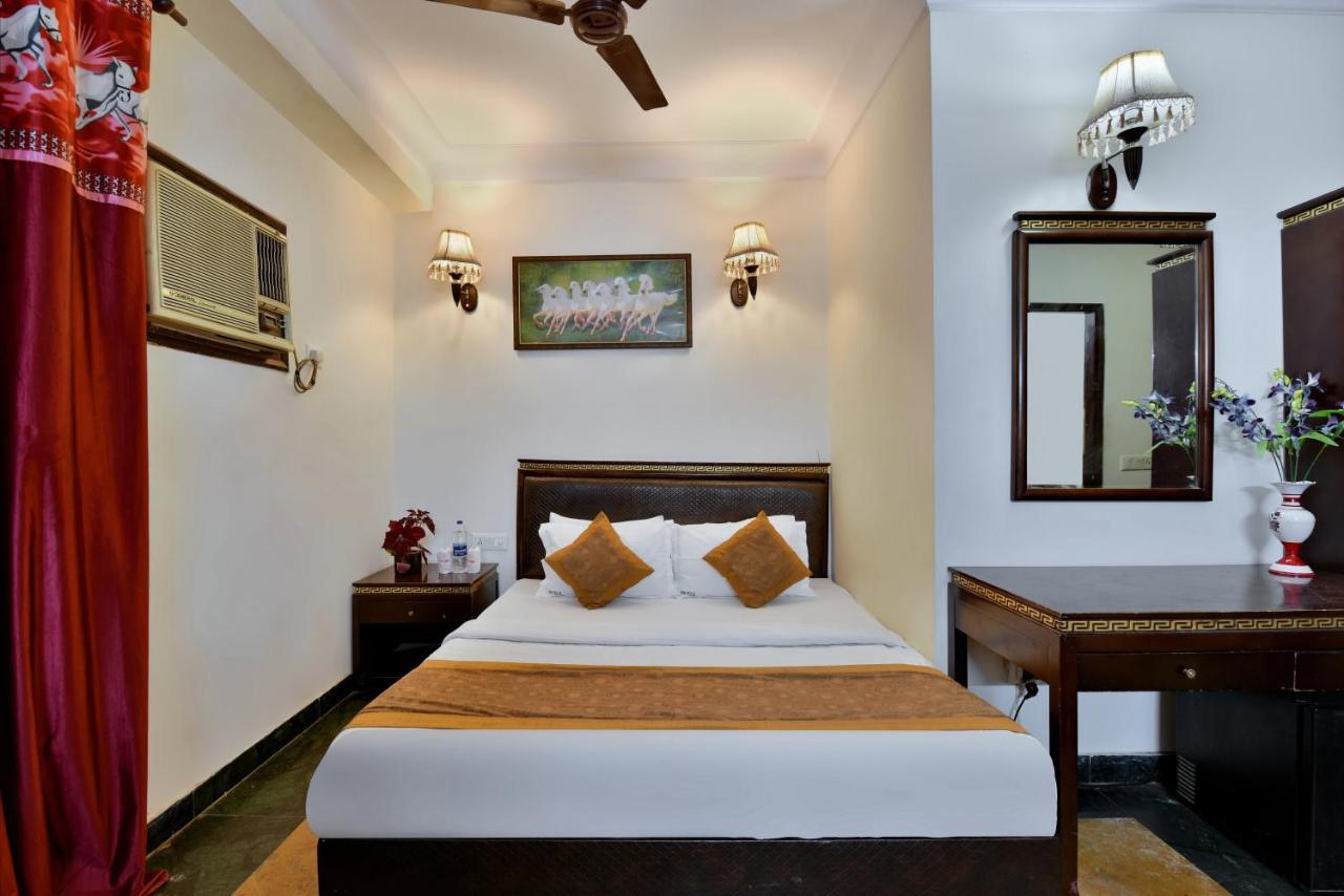 Hotel Revels By A1Rooms Neu-Delhi Exterior foto