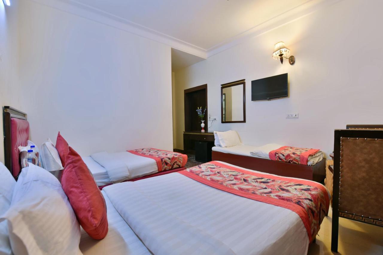Hotel Revels By A1Rooms Neu-Delhi Exterior foto