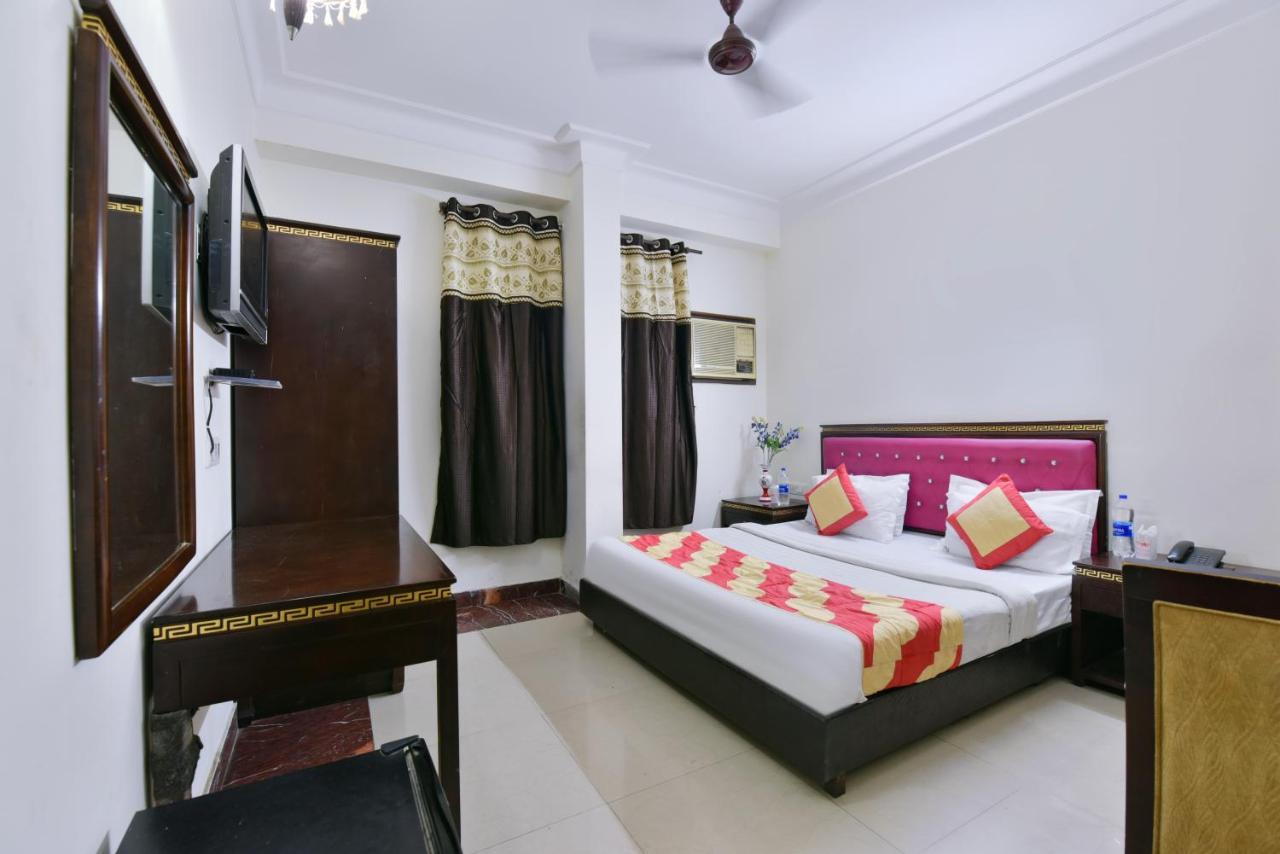 Hotel Revels By A1Rooms Neu-Delhi Exterior foto
